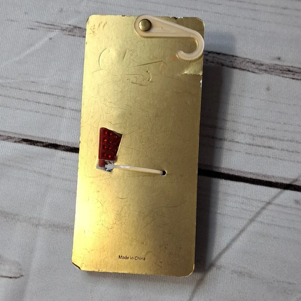 Piper K Champagne Bottle Hair Clip